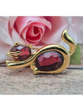 Gold-Tone Cat Brooch Pin Red Gemstone Belly & Face Vintage Jewelry